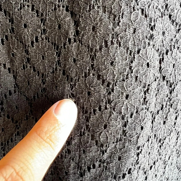 LOFT Black Lace Mini Skirt - Size 6P - Picture 3 of 6